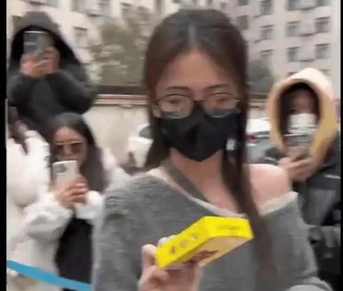 娱乐吃瓜爆料去哪里找,追踪热门吃瓜爆料，深度解析幕后故事  第3张