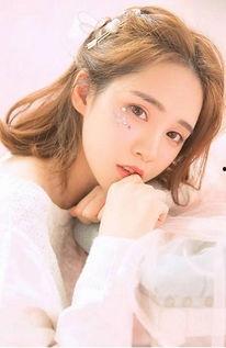 娱乐吃瓜酱朴素的女孩,朴素女孩朴素的娱乐吃瓜之旅  第2张