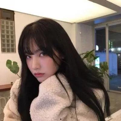 娱乐吃瓜酱朴素的女孩,朴素女孩朴素的娱乐吃瓜之旅  第3张