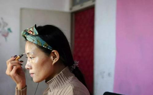 娱乐吃瓜君男孩化妆  第2张